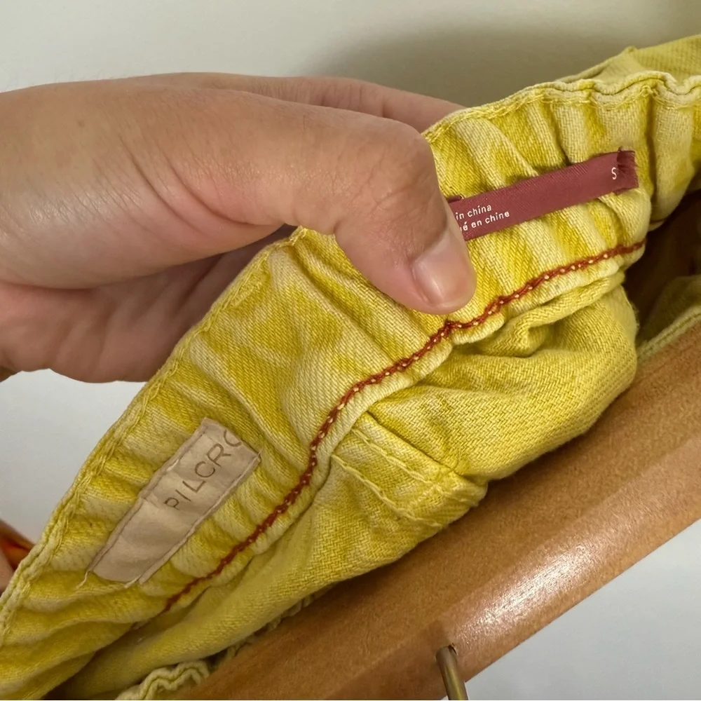 Anthropologie Pilcro Lara Denim Yellow Frayed Shorts Size Small - Picture 3 of 6
